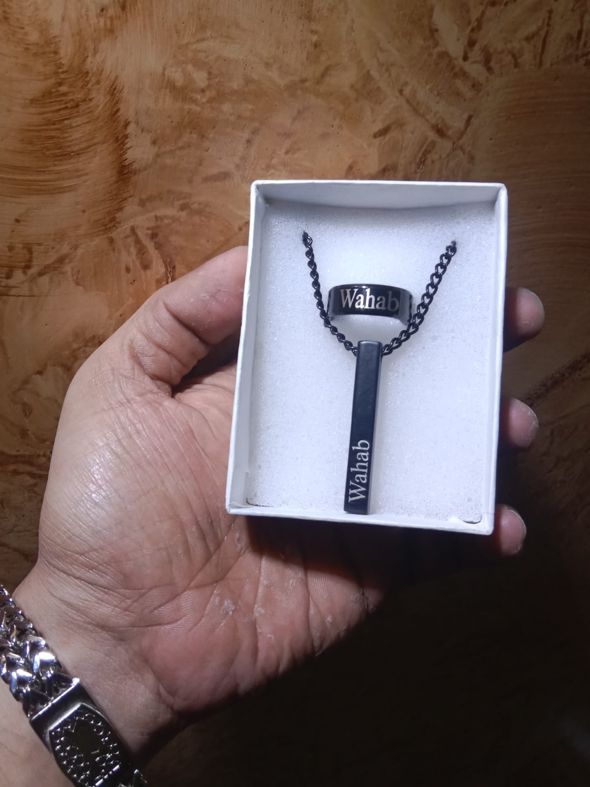 بار لاکٹ اور انگوٹھی